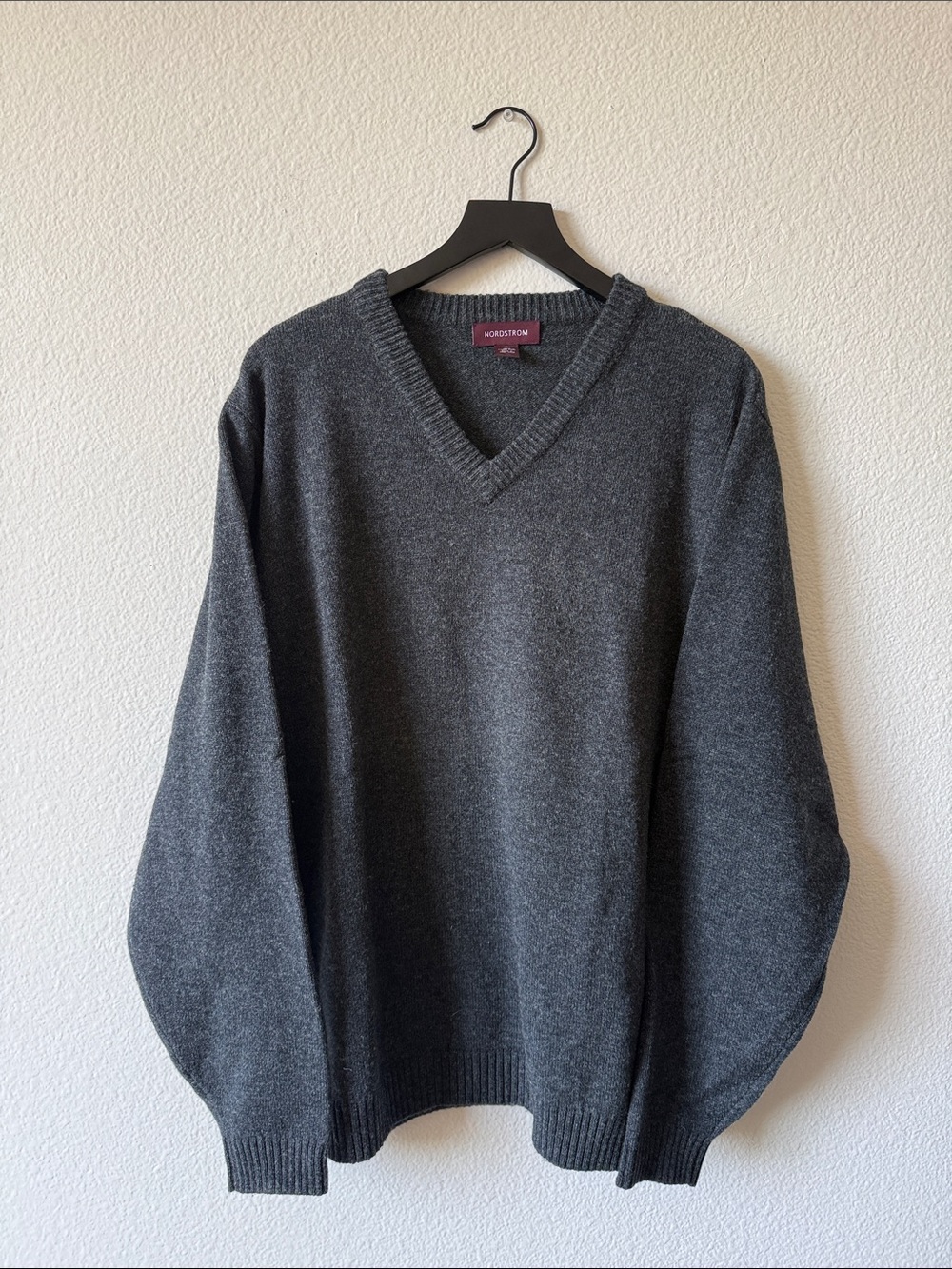 Nordstrom Men's Charcoal V-Neck Sweater